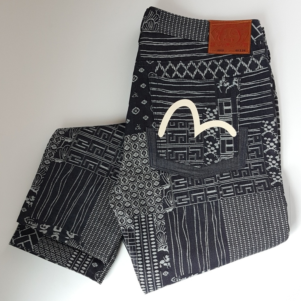 Evisu Jeans • Mens • Graphic Print